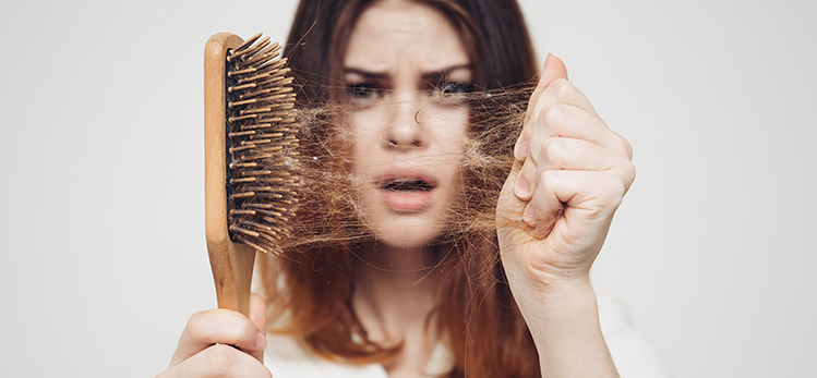 girl-comb-problem-hair-on-white