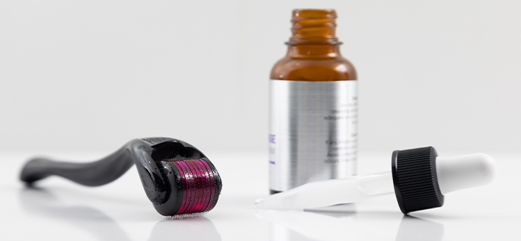 Minoxidil and Dermaroller on a dish